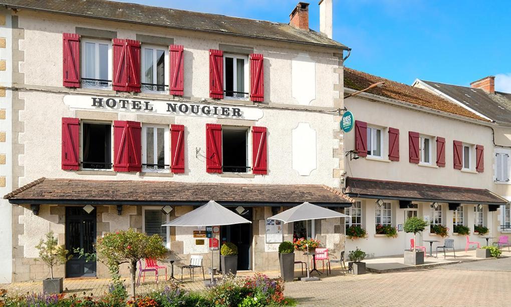 Logis Hotel Restaurant Nougier Saint-Étienne-de-Fursac Exteriör bild