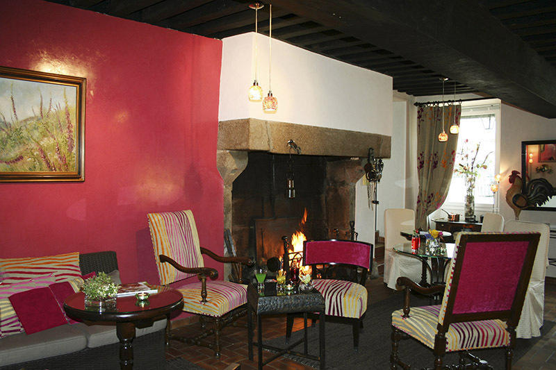 Logis Hotel Restaurant Nougier Saint-Étienne-de-Fursac Exteriör bild