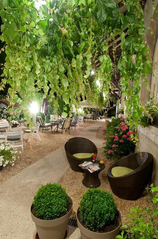 Logis Hotel Restaurant Nougier Saint-Étienne-de-Fursac Exteriör bild